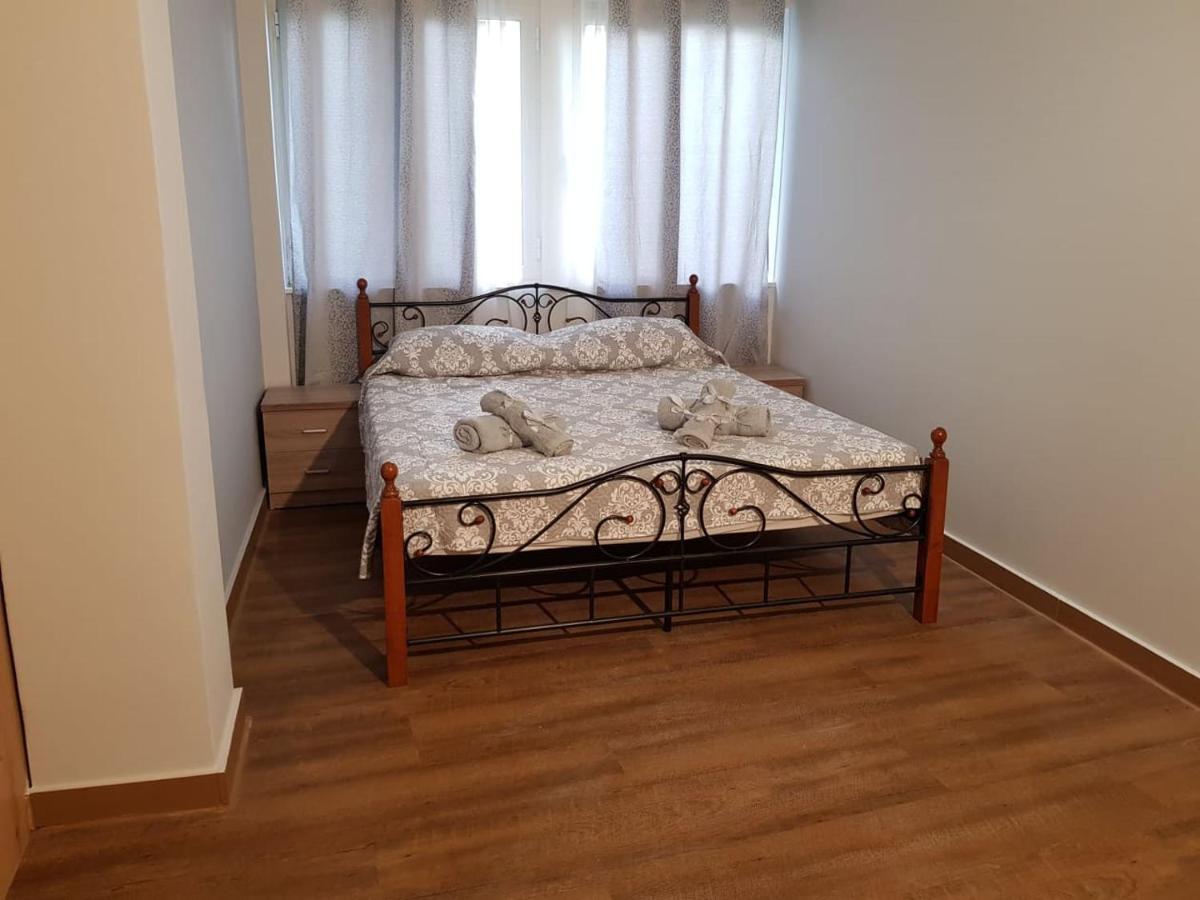 Lux & Cool Apartments Miaoyli Athena Bagian luar foto